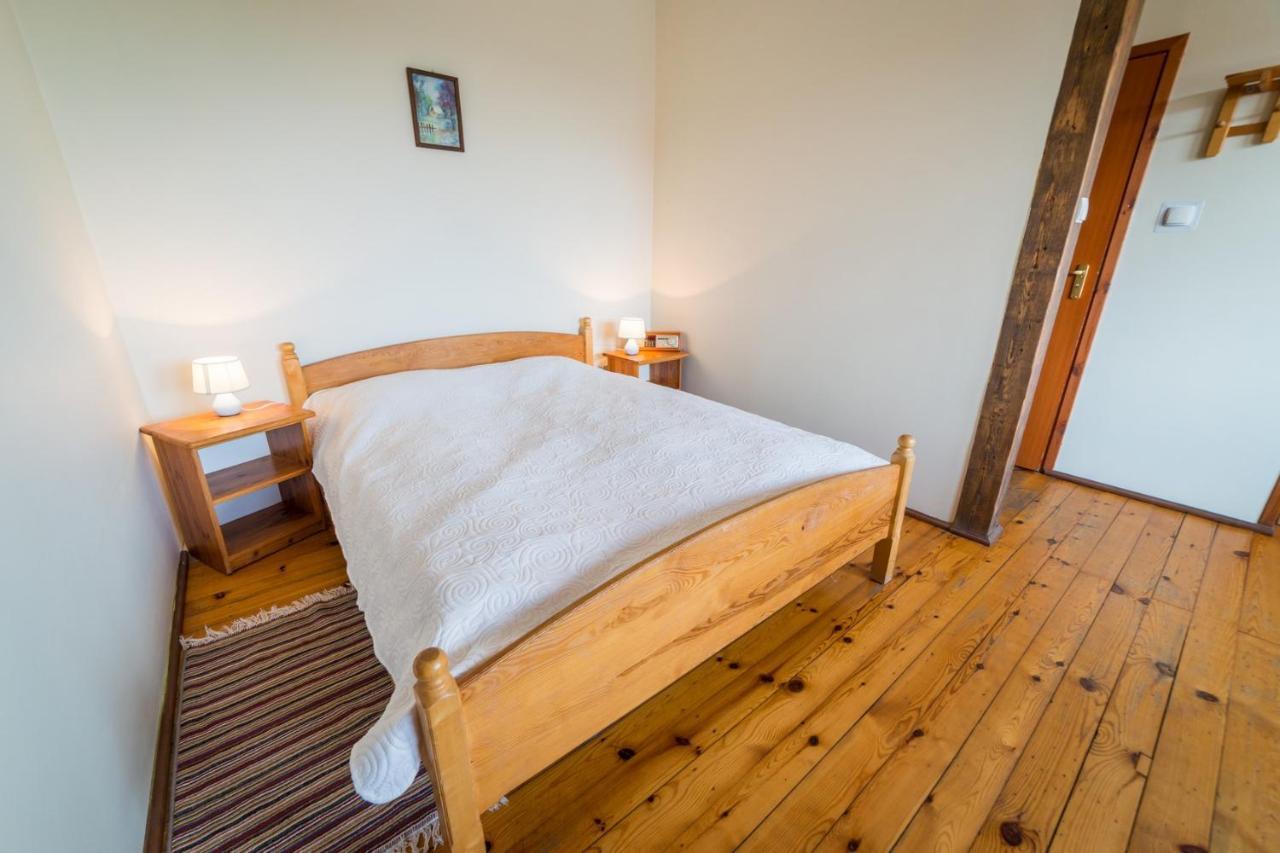 Folwark Luknajno Nad Jeziorem Sniardwy Gospoda Dziedzictwo Kulinarne Warmia-Mazury Mikołajki Buitenkant foto