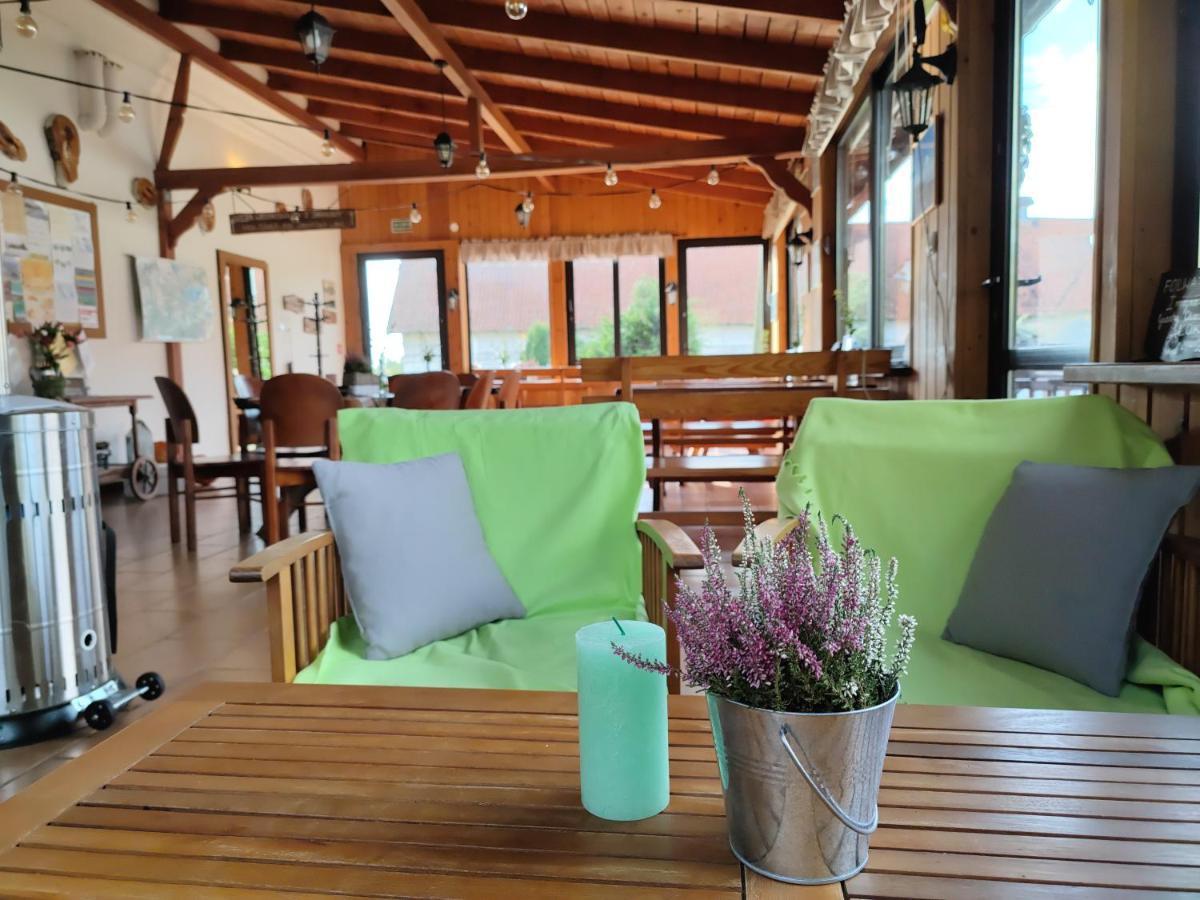 Folwark Luknajno Nad Jeziorem Sniardwy Gospoda Dziedzictwo Kulinarne Warmia-Mazury Mikołajki Buitenkant foto