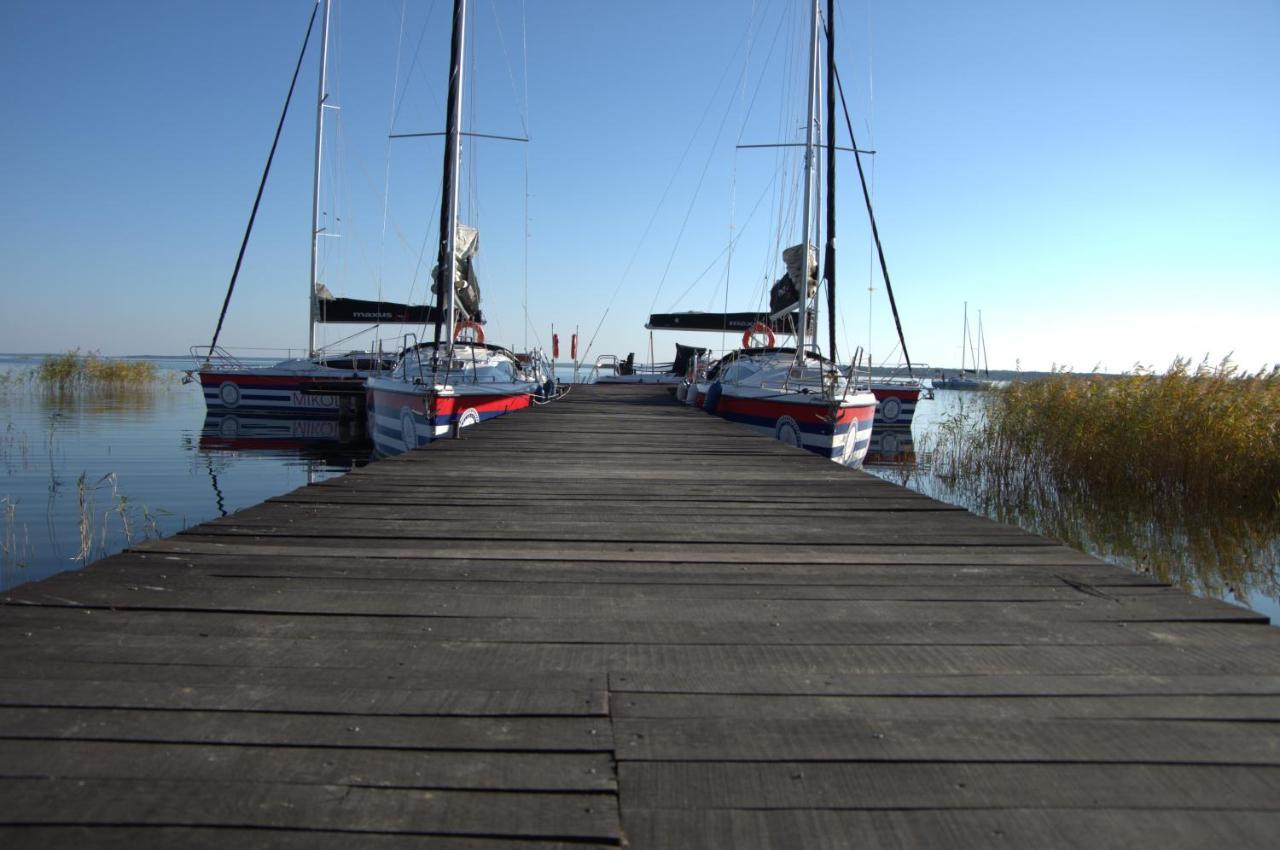 Folwark Luknajno Nad Jeziorem Sniardwy Gospoda Dziedzictwo Kulinarne Warmia-Mazury Mikołajki Buitenkant foto
