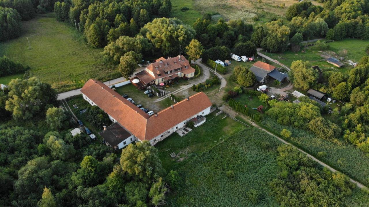 Folwark Luknajno Nad Jeziorem Sniardwy Gospoda Dziedzictwo Kulinarne Warmia-Mazury Mikołajki Buitenkant foto