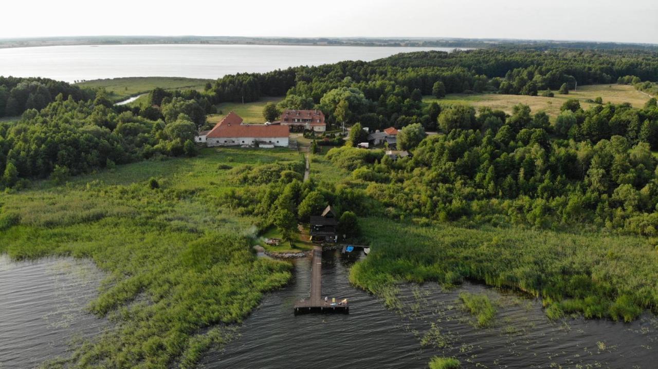 Folwark Luknajno Nad Jeziorem Sniardwy Gospoda Dziedzictwo Kulinarne Warmia-Mazury Mikołajki Buitenkant foto